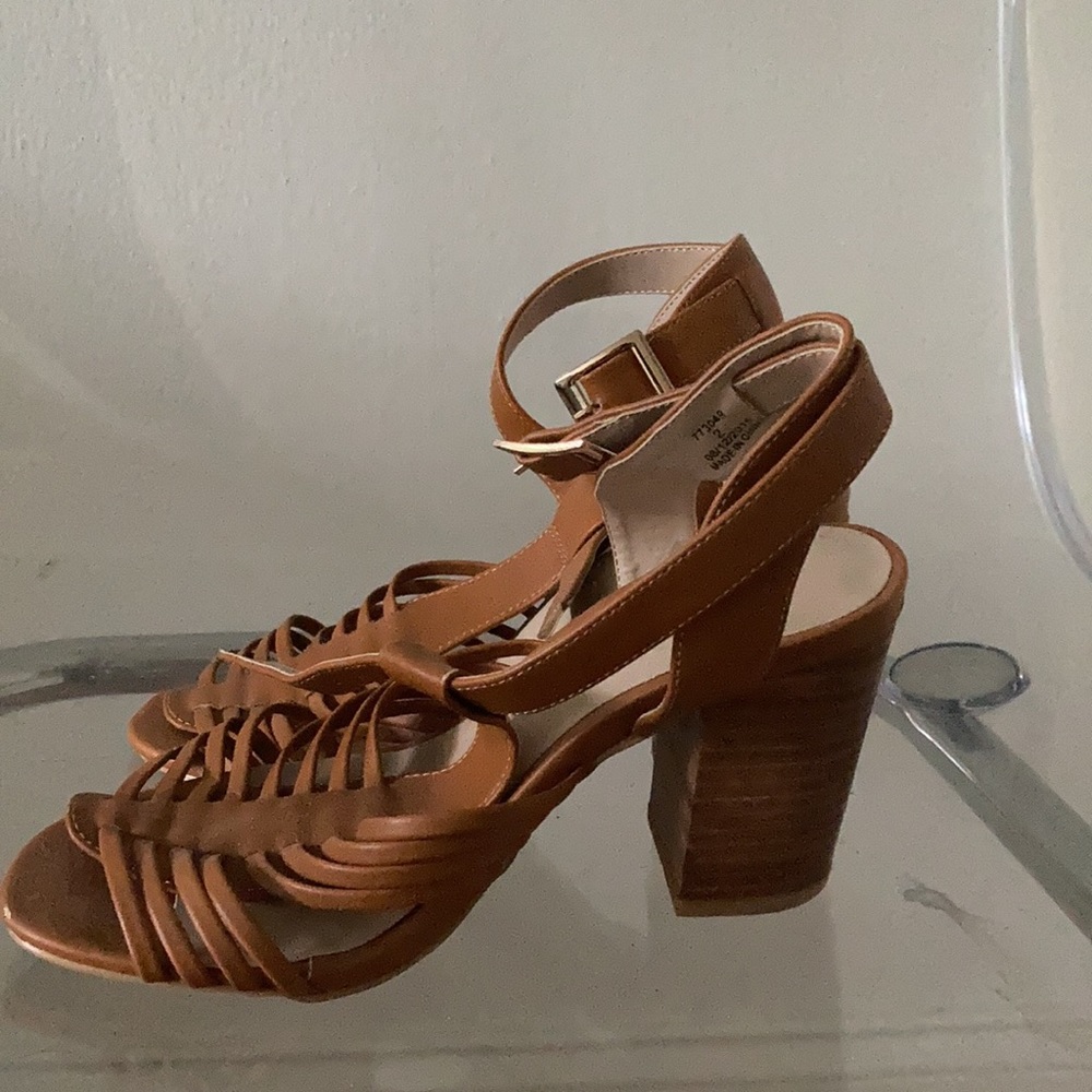 ASOS chunky heel brown / tan sandals EUC